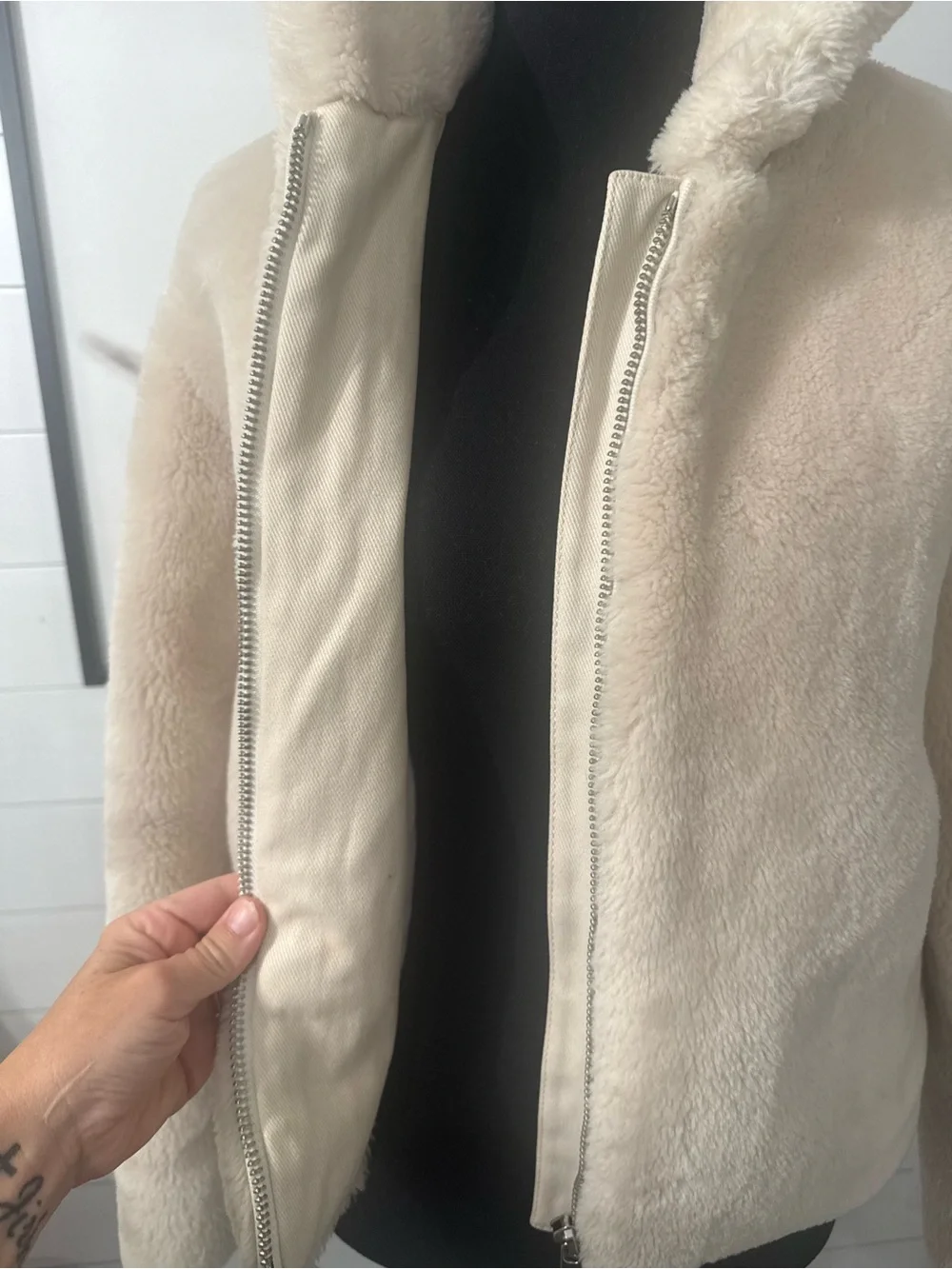 Club Monaco Women’s Novah Cropped Faux Fur Teddy Jacket XS